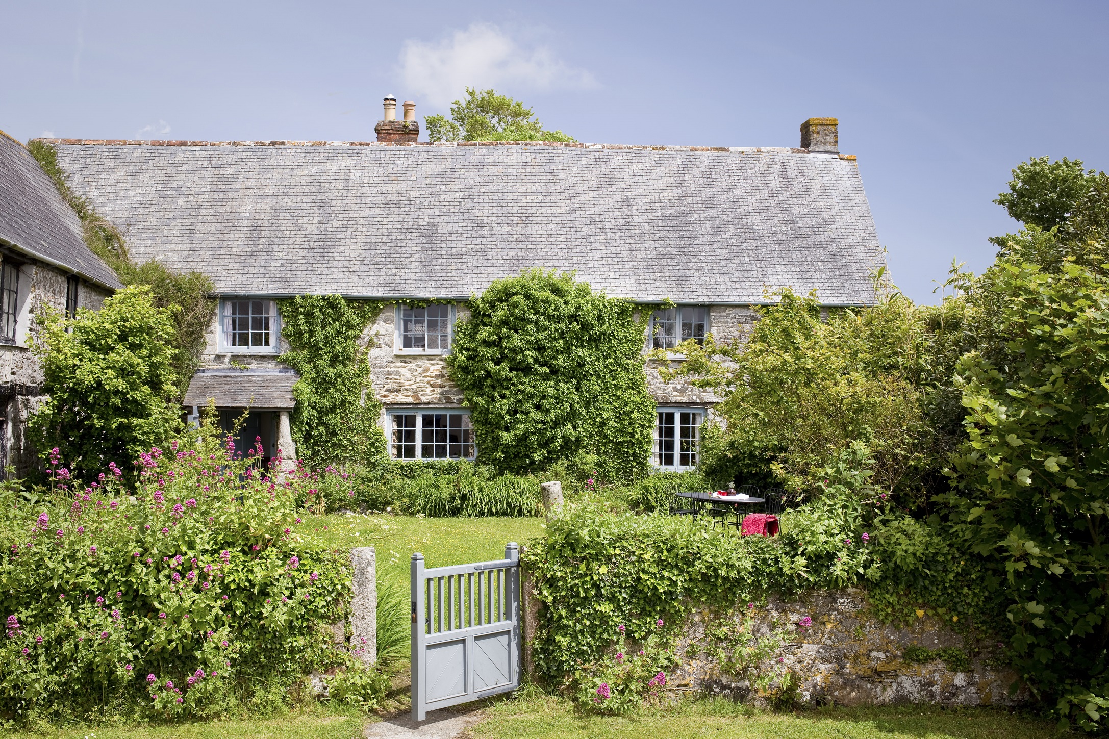 Inside: A Farmhouse on the Lizard